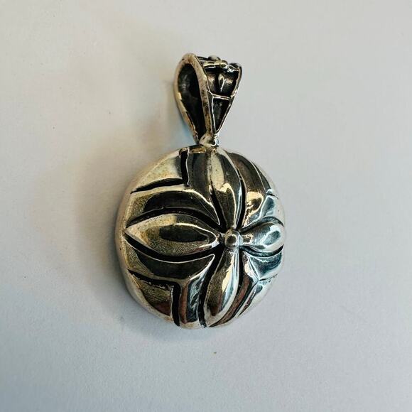 Sterling Silver Concho Pendant - Picture 2 of 7